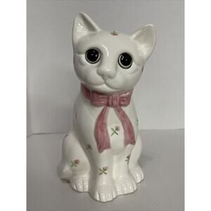 Vintage Mann Hand Painted Ceramic Victorian Garden Cat 1985